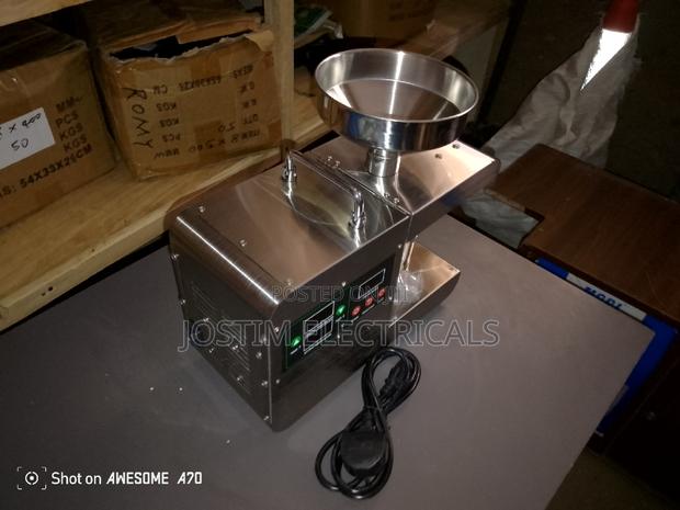 Oil Presser Machine