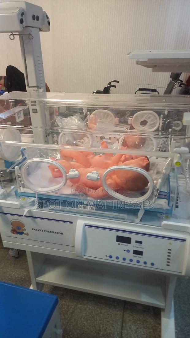 Baby Incubator - main view