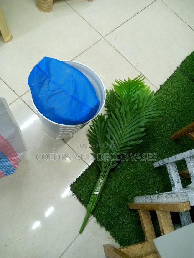 Palm, Vase and Pebble Stones - main view