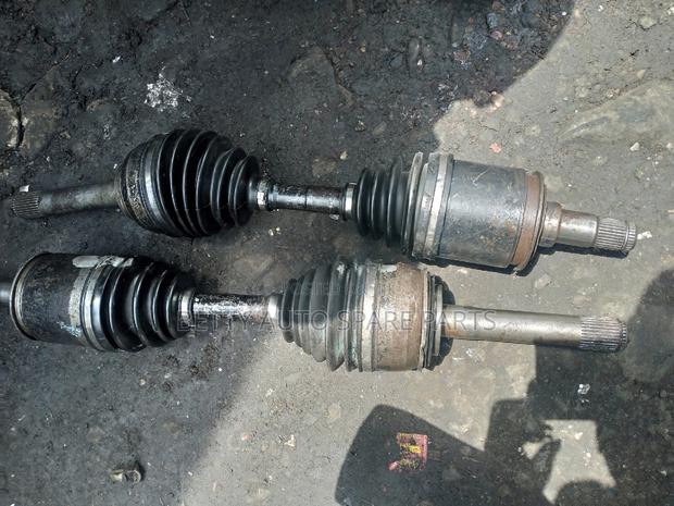 Toyota 100 Series Drive Shaft - thumbnail 3