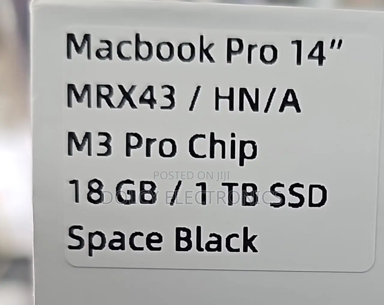New Laptop Apple MacBook Pro 18GB Apple M3 Pro SSD 1T