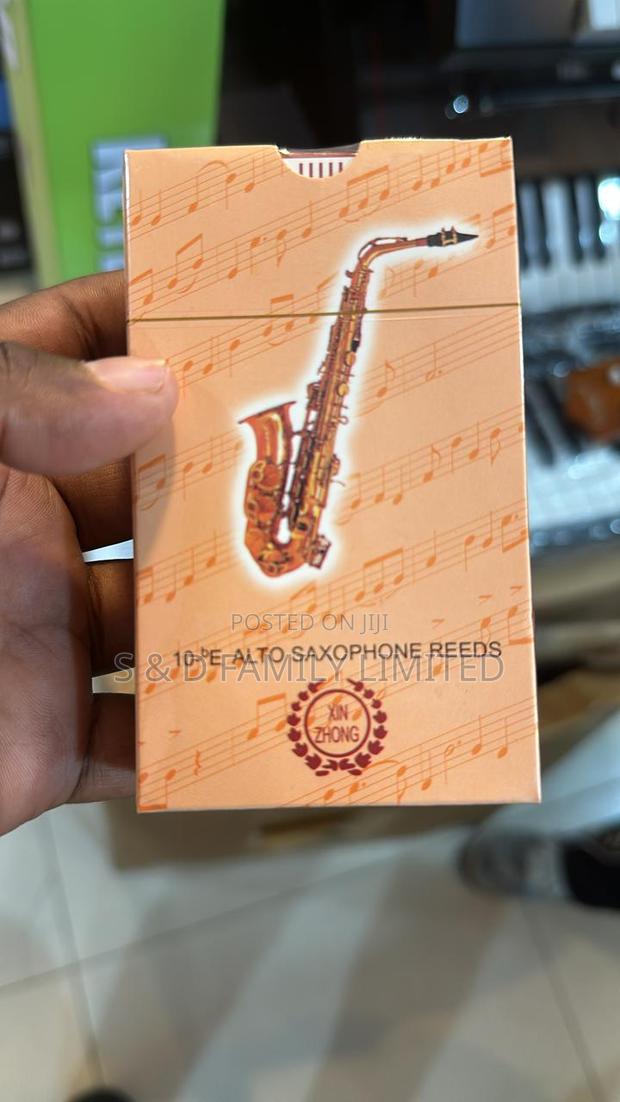 10 Alto Saxophone Reeds - main view