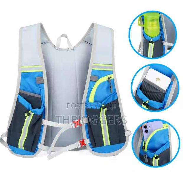 Hydration Vest Backpack for Running,Cycling, Hiking - thumbnail 4