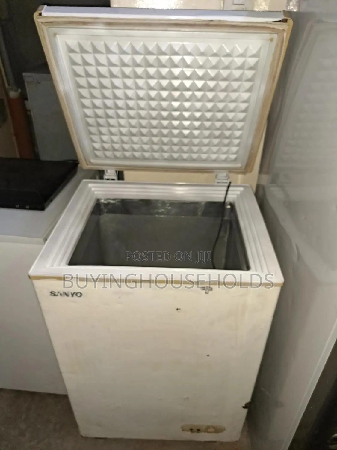Sanyo 120L Chest Freezer