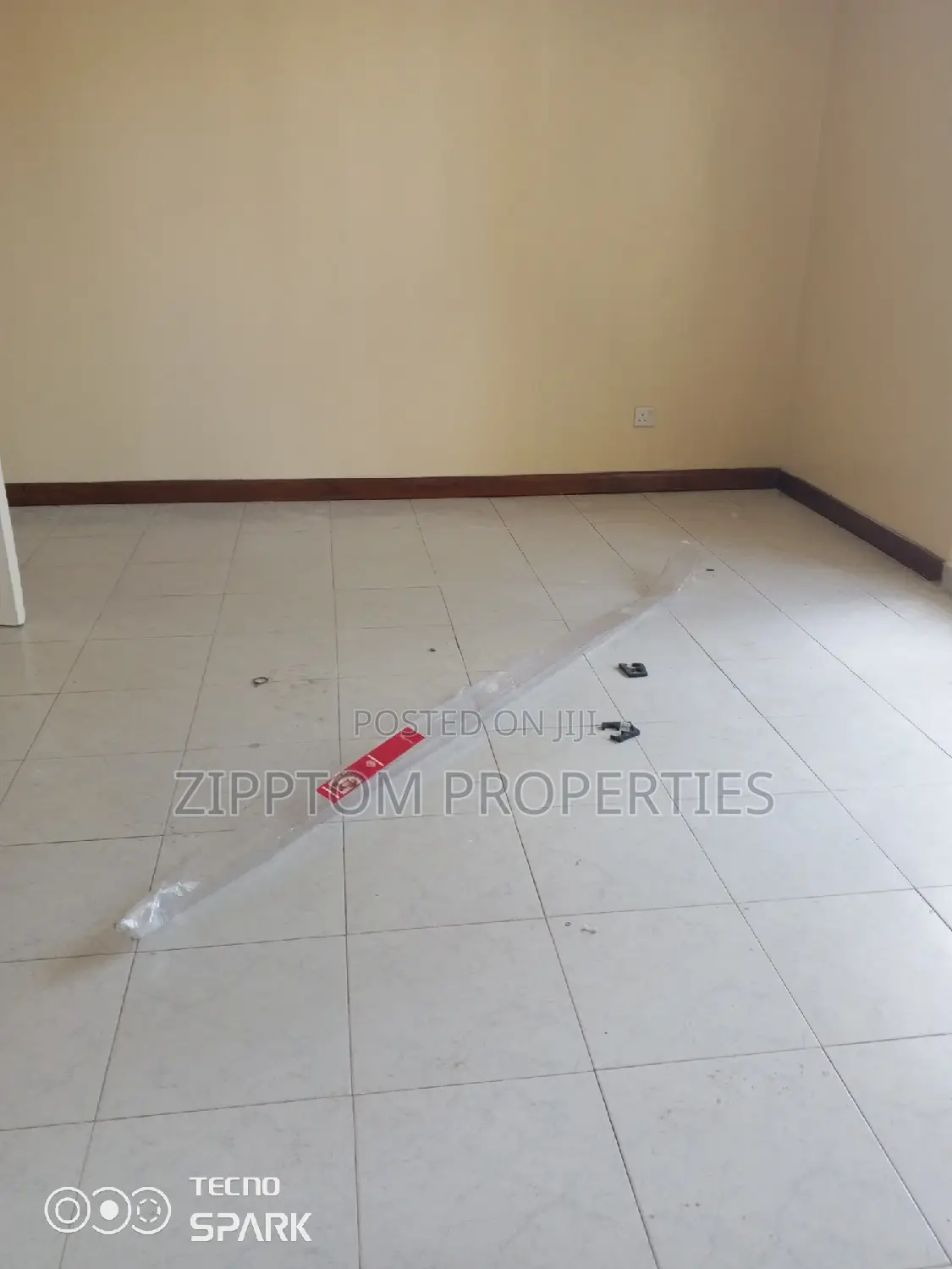 3bdrm Apartment in Madaraka for rent