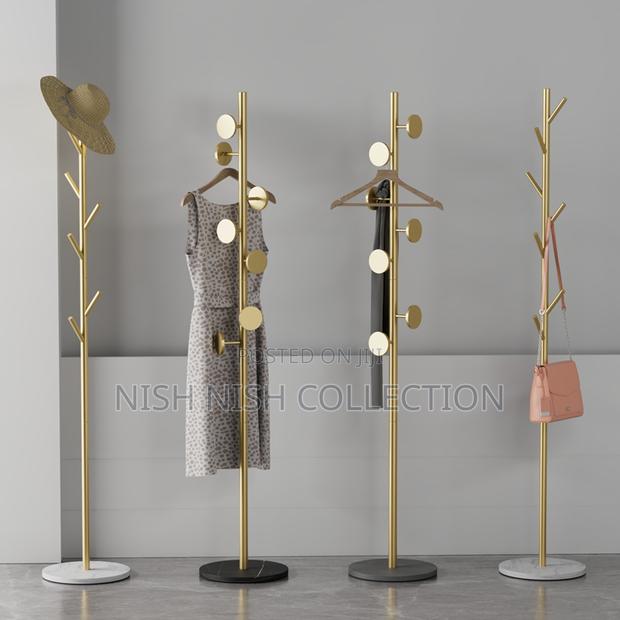 *1.7m Marble Coat Hanger - thumbnail 3