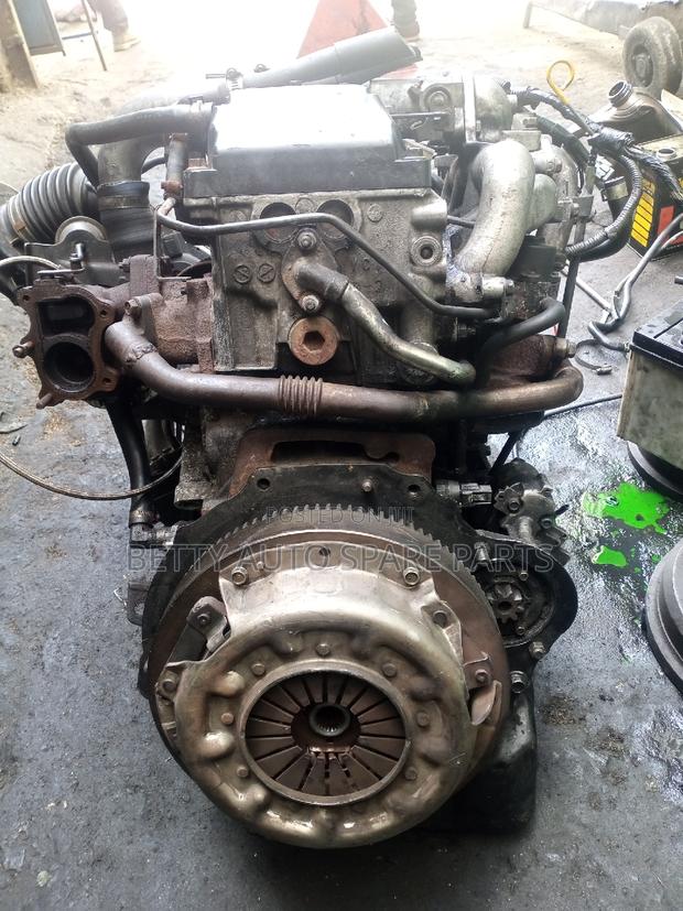 Nissan Hard Body Zd30 Complete Engine