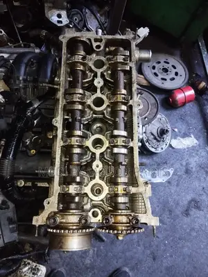 Toyota Harrier /Kruger 2AZ Engine Cylinder Head