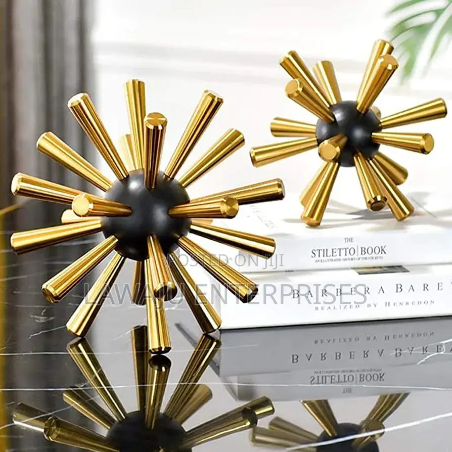 Light Luxury Metal Ball Geometric Decoration