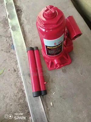 5 Tonnes Red Hydraulic Jack