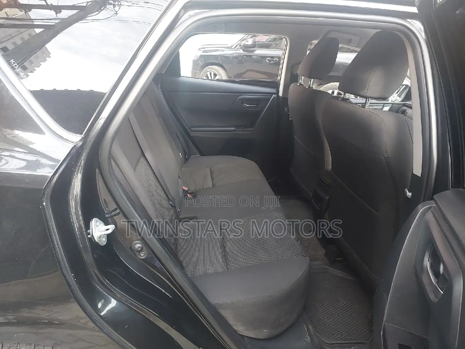 Toyota Auris 2015 Black