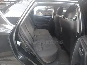 Toyota Auris 2015 Black