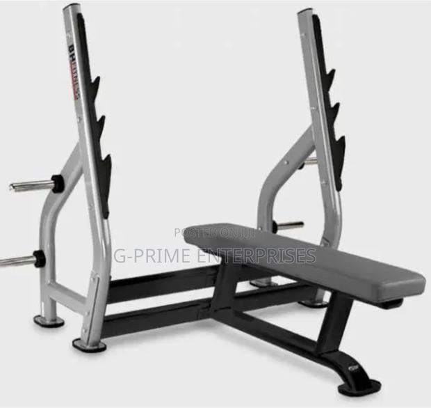 Commercial Flat Gym Bench - thumbnail 2