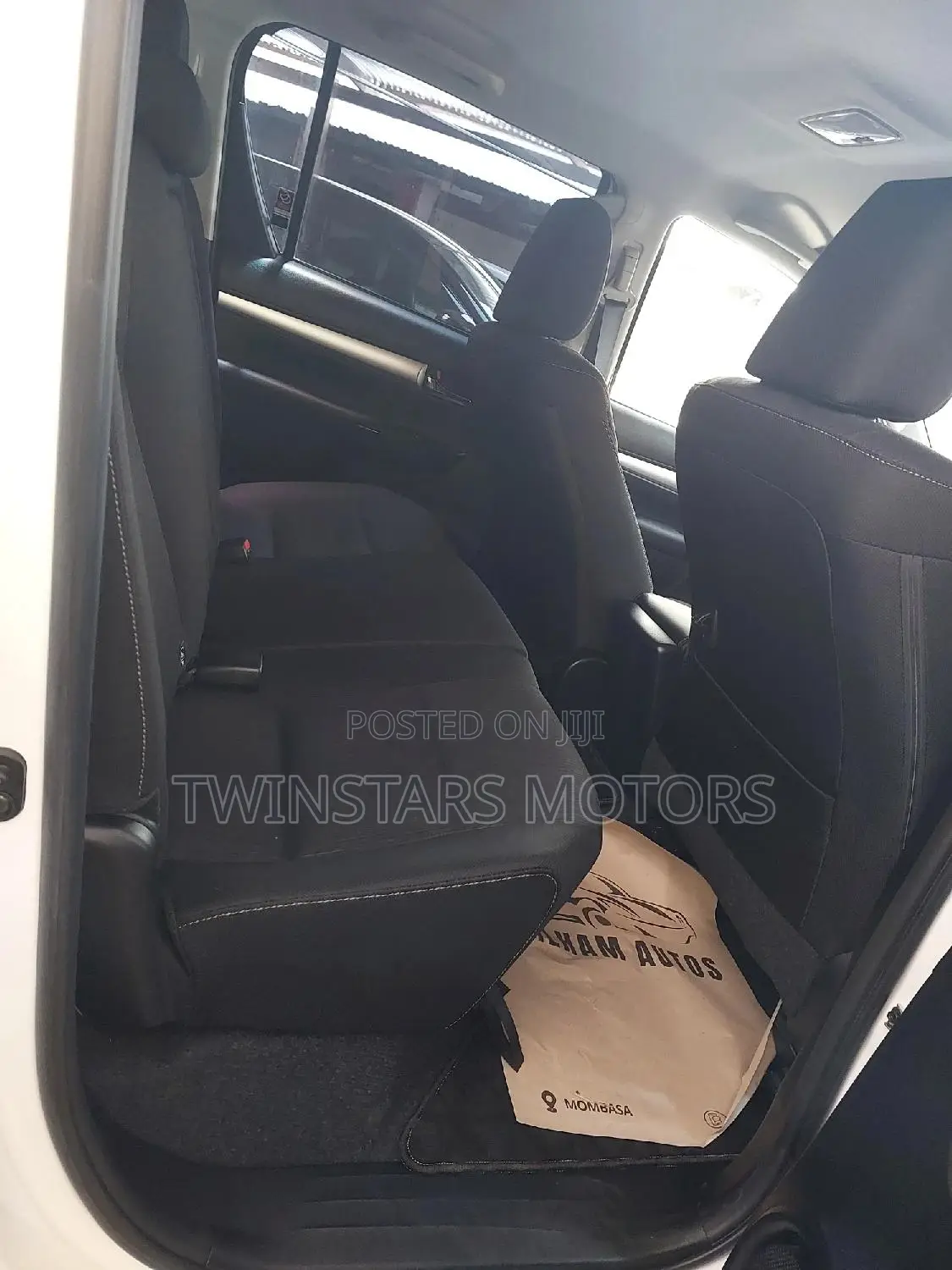 Toyota Hilux 2020 White