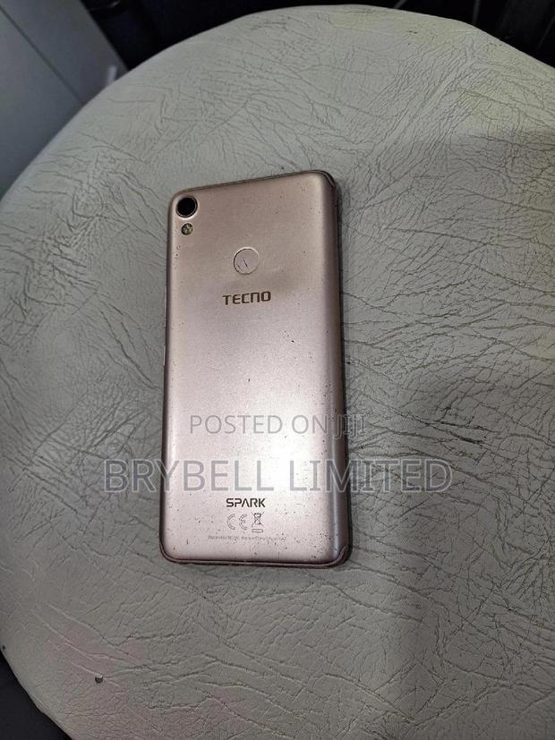 Tecno Spark 2 16 GB Gold - thumbnail 2