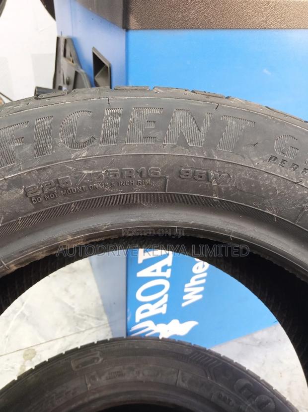 225/55r16 Goodyear Tyre - thumbnail 3