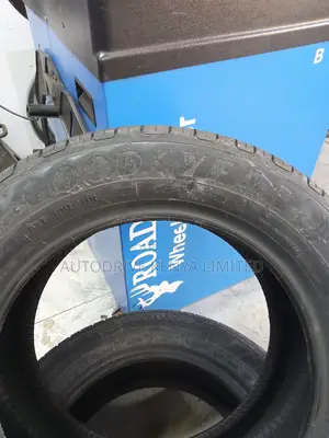 225/55r16 Goodyear Tyre