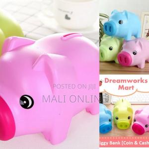 Kids Plastic Saving Piggy Bank - thumbnail 2