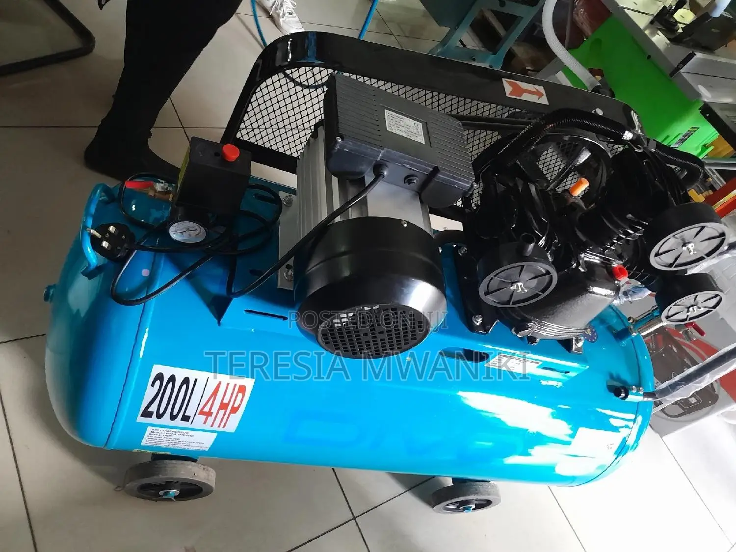 200ltrs Air Compressor (Divo)