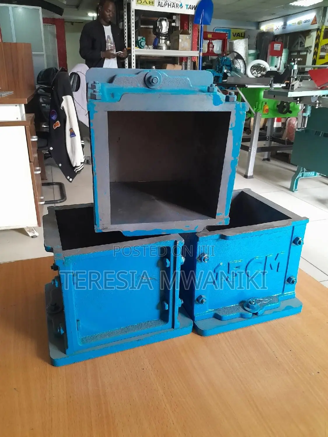 Heavy Duty Concrete Testing Cube Moulds-15cm3