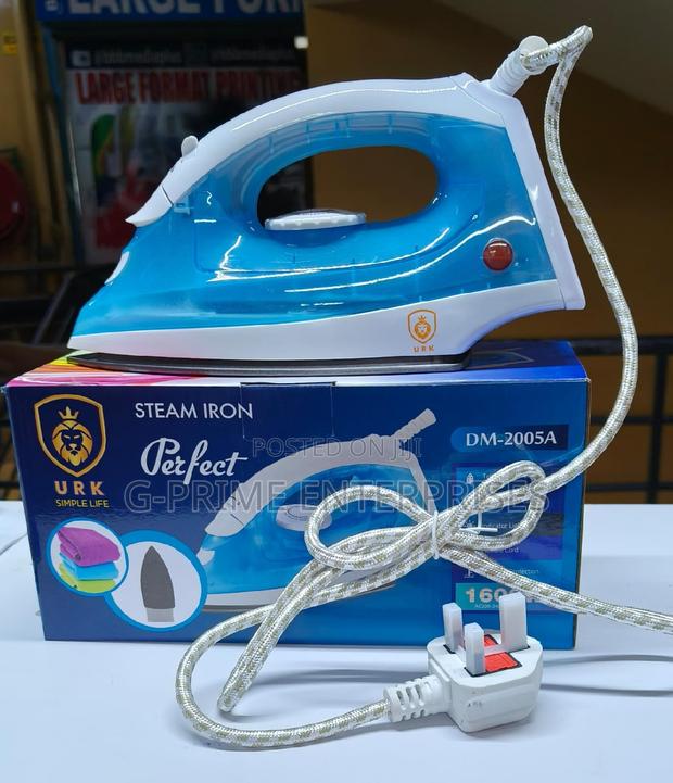 Steam Iron - thumbnail 4