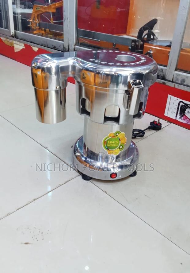 Commercial Juicer/Juice Making Machine