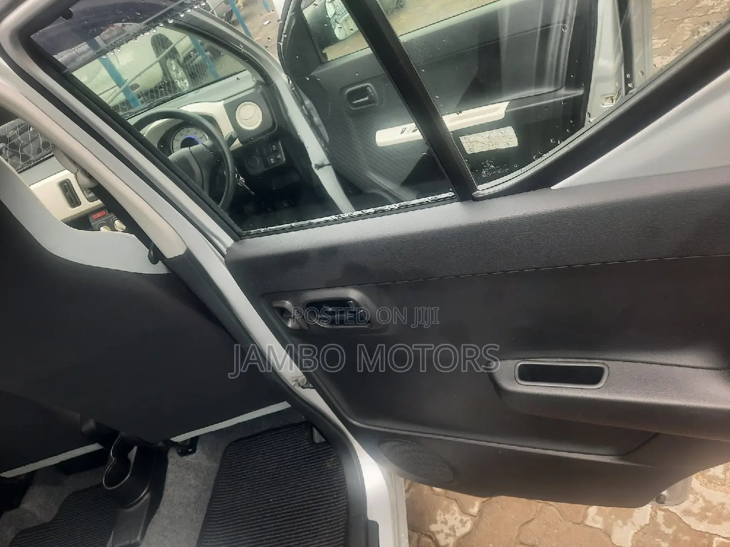 Suzuki Alto 660cc FWD 2017 Silver