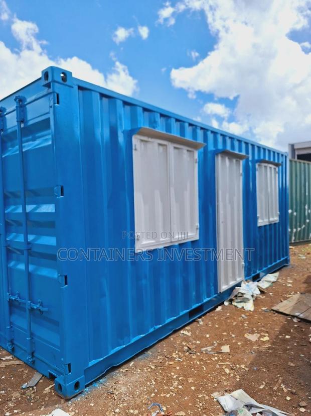 20ft Container Storage Unit and Store Man Office. - thumbnail 2