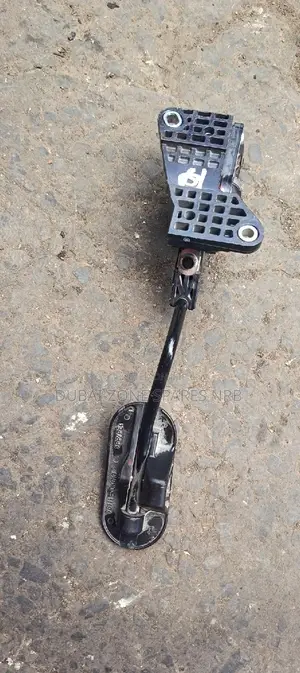 Hilux 2kd D-4d Vigo Revolution Accelerator Pedal Available.