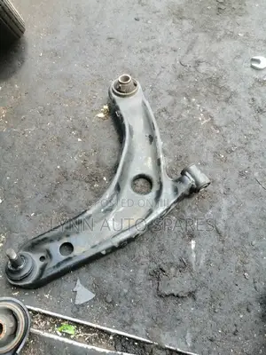 Toyota Probox /Ractis /Vitz Control Arm
