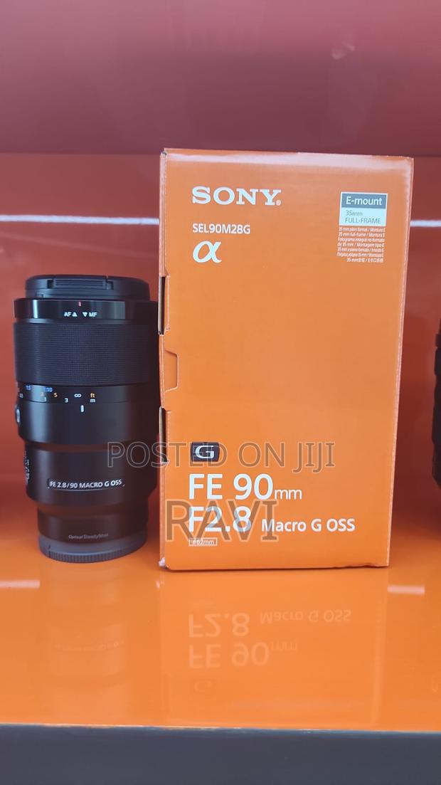 Sony 90mm F2.8 Macro G OSS
