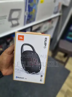 JBL Clip 5 Bluetooth Portable Speaker Black
