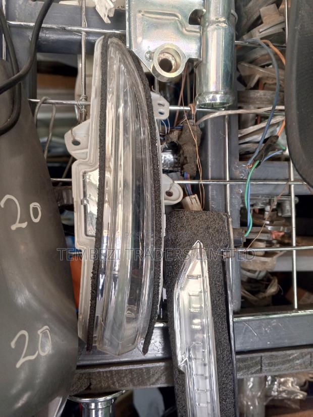 Indicator Light Crown - main view