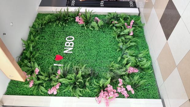 Artificial Grass 60cm by 40cm - main view