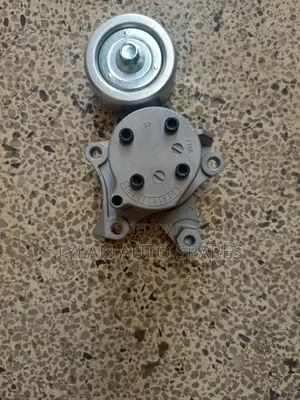 Fanbelt Tensioner Hillux Revo 1GD