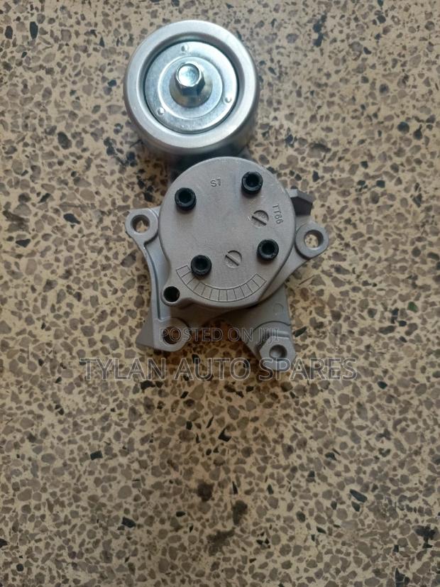 Fanbelt Tensioner Hillux Revo 1GD - thumbnail 3