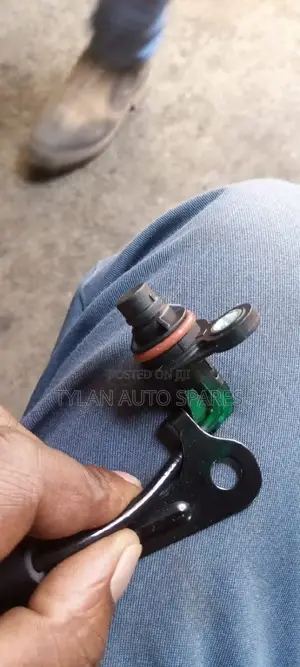 ABS Sensor Front Wheel Hillux Revo