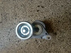 Fanbelt Tensioner QR25 Nissan Caravan