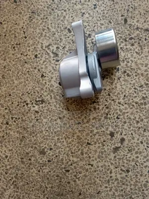Fanbelt Tensioner QR25 Nissan Caravan