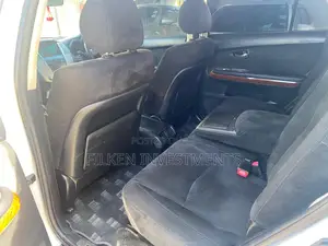 Toyota Harrier 2.4 2013 White