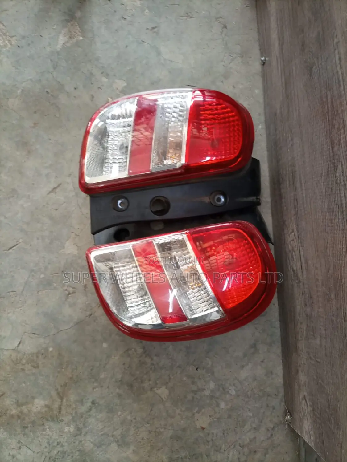 Tail Light Nissan March 2008