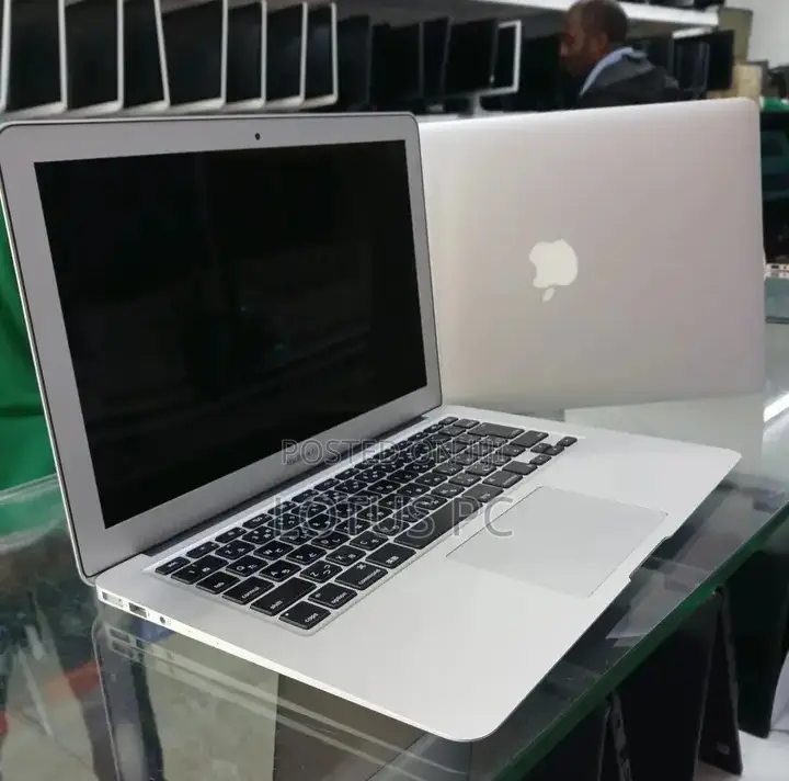 Laptop Apple MacBook Air 2015 4GB Intel Core I5 SSD 128GB
