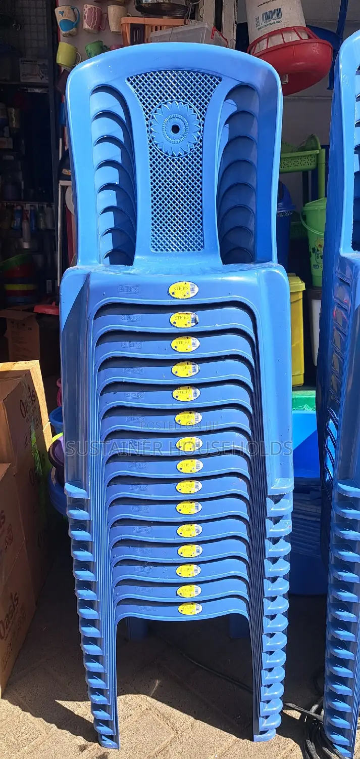 Stejes Armless Plastic Chairs