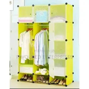 TC Portable 3-Column Plastic Wardrobe