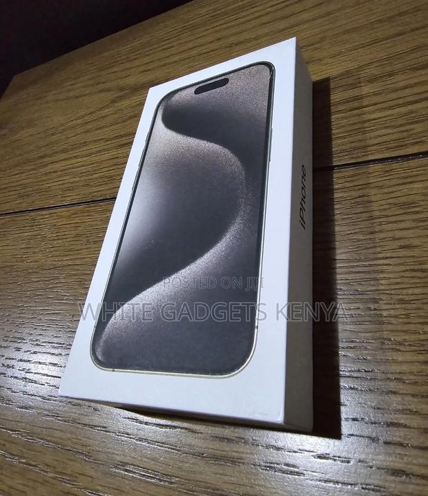 New Apple iPhone 15 Pro 256 GB - thumbnail 3