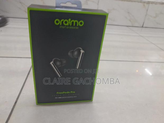 Oraimo Freepods Pro OEB-E108D Wireless Earbud - main view