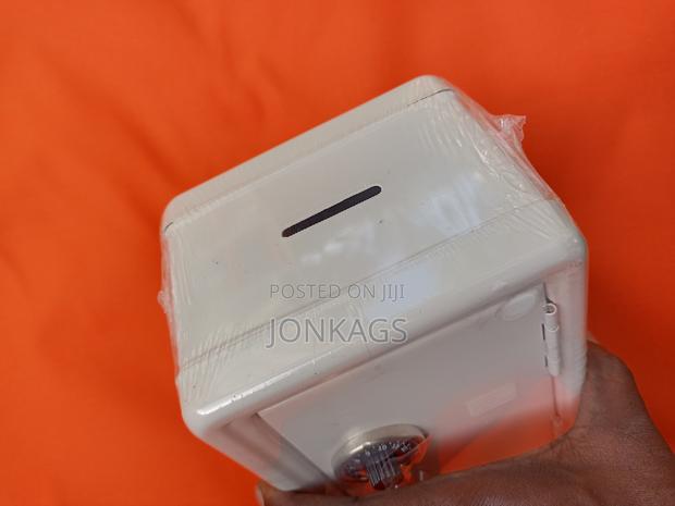 Gray Heavy Duty Piggy Safe - thumbnail 4