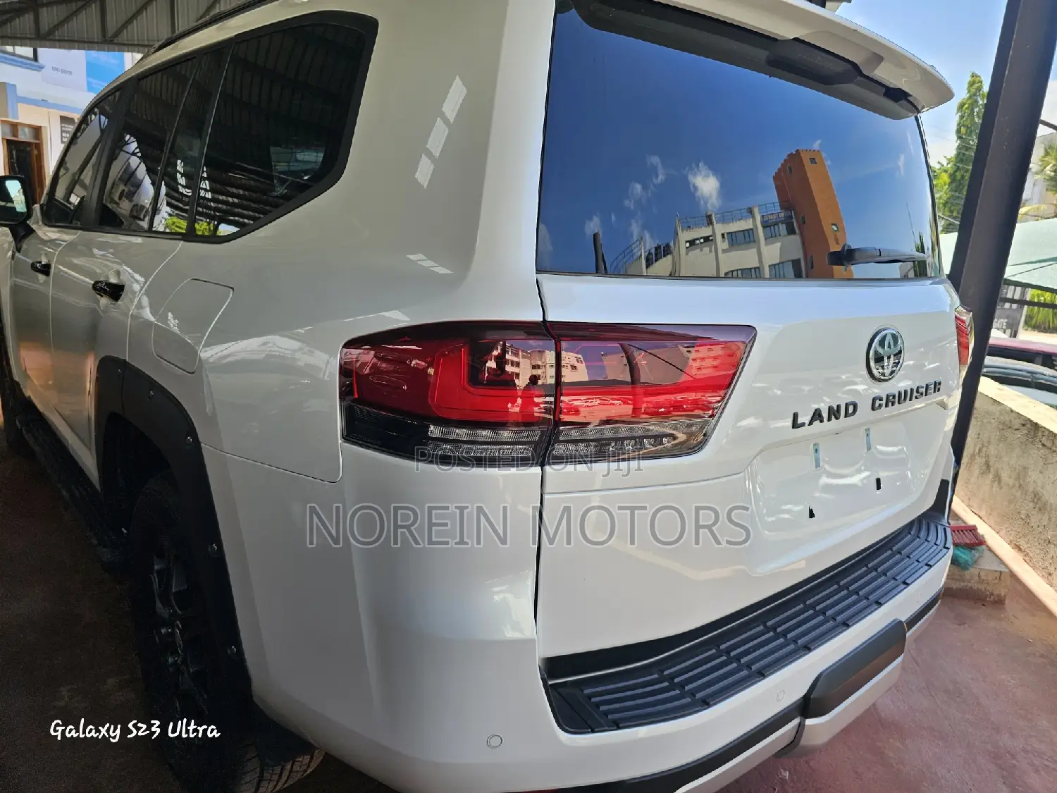 Toyota Land Cruiser 2024 Off white
