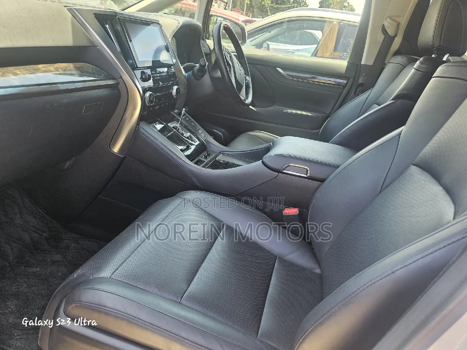 Toyota Alphard 2017 White