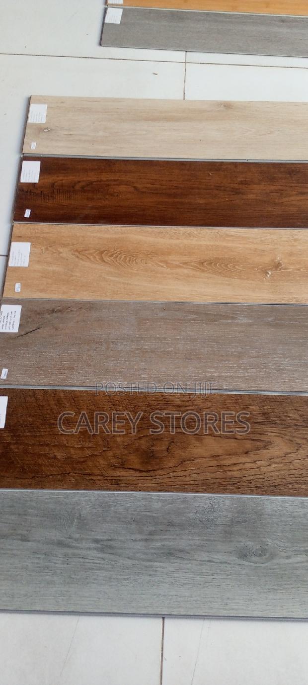 Quality Laminate Floors - thumbnail 3